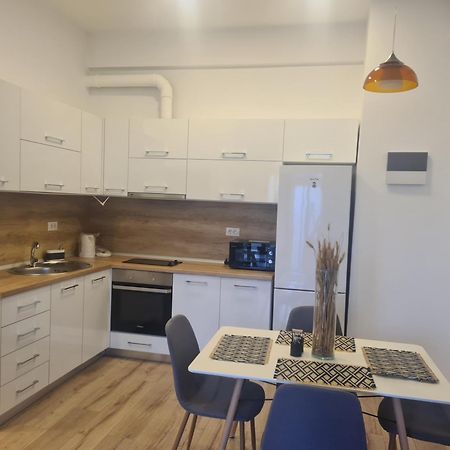 Luxury Central Newapartments One Μπακάου Εξωτερικό φωτογραφία
